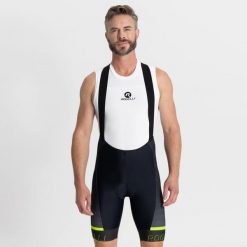 Spodenki rowerowe męskie Rogelli Hero II. Czarne szorty męskie Rogelli, bez wzorów, sportowe. W wyprzedaży za 360.00 zł.