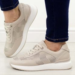 Beżowe ażurowe skórzane półbuty damskie S.Barski 51-551. Brązowe półbuty damskie S.BARSKI, w ażurowe wzory, z jeansu, eleganckie, bez obcasa, na płaskiej podeszwie. Za 219.00 zł.