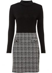 Sukienka mini z nadrukiem w dolnej części. Czarne sukienki damskie bonprix, bez wzorów, bez kołnierzyka, bez ramiączek, mini. Za 137.99 zł.