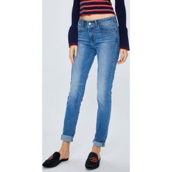 Levi's - Jeansy 711. Niebieskie jeansy damskie Levi's. W wyprzedaży za 319.90 zł.