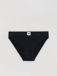 Majtki figi - czarny. Czarne figi damskie Reserved, l, bez wzorów. Za 29.99 zł.
