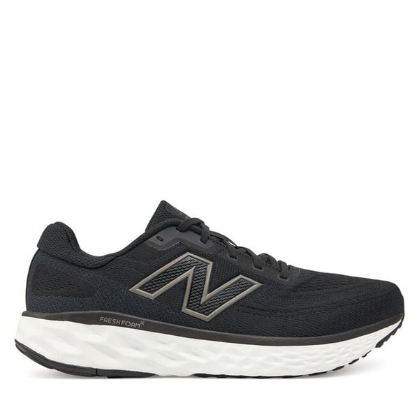 Buty do biegania New Balance. Czarne obuwie do biegania damskie New Balance. Za 409.99 zł.