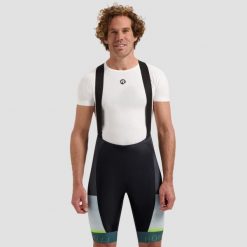 Spodenki rowerowe męskie Rogelli Hero II. Czarne szorty męskie Rogelli, bez wzorów, sportowe. W wyprzedaży za 351.20 zł.