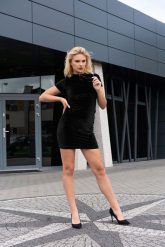 Mała Czarna Sukienka z Aksamitu. Czarne sukienki damskie Merribel, s, bez wzorów, z materiału, wizytowe, bez kołnierzyka, bez ramiączek. Za 102.90 zł.