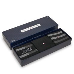 Skarpety długie Tommy Hilfiger. Czarne skarpetki męskie Tommy Hilfiger, bez wzorów. Za 99.99 zł.