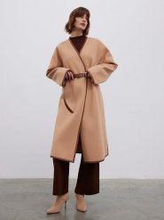 BGN Płaszcz przejściowy w kolorze beżowym rozmiar: 38. Brązowe płaszcze damskie BGN, bez wzorów, ze skóry. Za 247.99 zł.