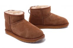 EMU AUSTRALIA W10937 STINGER MICRO chestnut, botki damskie. Brązowe botki damskie Emu Australia, na zimę, ze skóry, bez obcasa, bez zapięcia. Za 669.90 zł.