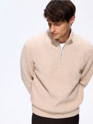 Sweter z wełną - beżowy. Brązowe swetry męskie Reserved, l, bez wzorów, z dzianiny, bez kołnierzyka. Za 259.99 zł.