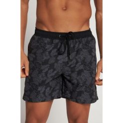 Męskie Kąpielówki beachwear elastyczny pas nadruk roślinny. Czarne kąpielówki męskie JAY-PI, m, bez wzorów, z materiału, do pływania. Za 199.99 zł.