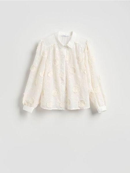 Koszula z haftowanym zdobieniem - kremowy. Białe koszule damskie Reserved, l, z aplikacjami, z bawełny, bez kołnierzyka, bez ramiączek. Za 179.99 zł.