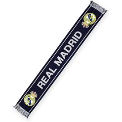 Szalik kibicowski Real Madryt. Szaliki męskie Real Madrid, bez wzorów, z materiału. Za 94.45 zł.