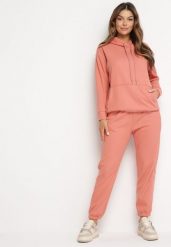 Różowy Bawełniany Komplet Dresowy z Bluzą i Spodniami Zansira. Czerwone bluzy z kapturem damskie Born2be, l, z bawełny. Za 94.99 zł.