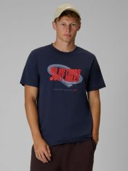 4F T-shirt regular z nadrukiem męski - granatowy XL. Niebieskie t-shirty męskie 4f, m, bez wzorów, z bawełny, bez kołnierzyka. Za 69.99 zł.