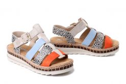 RIEKER V7904-90 multi, sandały damskie. Sandały damskie Rieker, bez wzorów, bez obcasa. Za 349.90 zł.