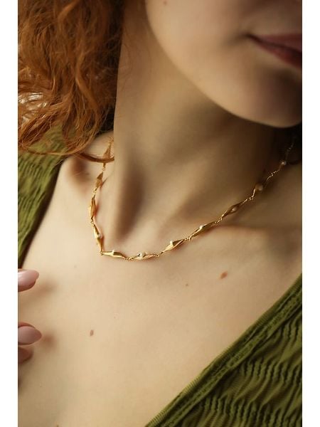 Pierres delicates Naszyjnik w kolorze białym z perłami - dł. 45 cm rozmiar: onesize. Białe naszyjniki damskie Pierres delicates, z mosiądzu. Za 124.45 zł.