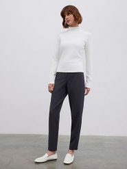 BGN Golf w kolorze białym rozmiar: 34. Białe golfy damskie BGN, bez wzorów, bez ramiączek. Za 69.75 zł.