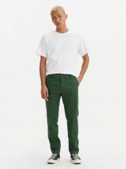 Levi's Spodnie chino w kolorze zielonym rozmiar: W30/L32. Zielone spodnie materiałowe męskie Levi's, bez wzorów. Za 132.05 zł.