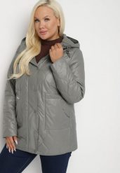 Zielona Pikowana Kurtka z Kapturem Nevisia. Zielone kurtki damskie Born2be, xl, bez wzorów, z jeansu, z kapturem. Za 279.99 zł.