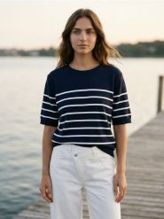 Sweter z krótkim rękawem w paski - granatowy. Niebieskie swetry klasyczne damskie Sinsay, l, bez kołnierzyka. Za 29.99 zł.