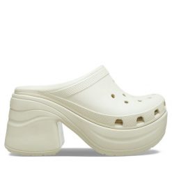 Klapki Crocs. Brązowe klapki damskie Crocs, bez wzorów, bez obcasa. Za 259.99 zł.