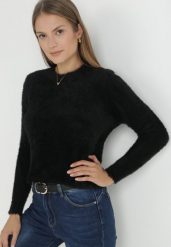 Czarny Sweter Wełniany Voma. Czarne swetry klasyczne damskie Born2be, m, z tkaniny, bez kołnierzyka. Za 74.99 zł.