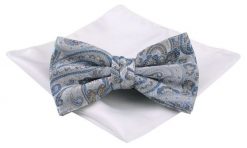 Mucha Męska z Poszetką (Zestaw) - Chattier - Srebrny i Niebieski Kolor. Szare krawaty i muchy męskie Chattier, bez wzorów, eleganckie. Za 59.00 zł.