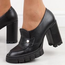 Czarne matowe Polskie mokasyny damskie na słupku, loafersy Deoni D207. Czarne mokasyny damskie Deoni, ze skóry. Za 299.00 zł.