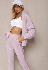 Fioletowy Welurowy Komplet z Cekinami Rozpinana Bluza z Kapturem i Spodnie ze Ściągaczami Natitia. Fioletowe bluzy z kapturem damskie Renee, bez wzorów, z weluru. Za 69.99 zł.