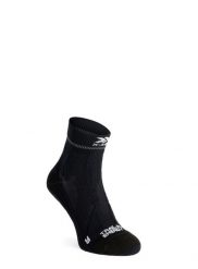 Skarpety do biegania damskie X-Socks Trail Run Energy 4.0. Czarne skarpetki damskie X-Socks, bez wzorów, z elastanu. Za 70.00 zł.