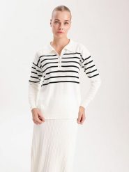 BGN Sweter w kolorze kremowo-czarnym rozmiar: 40. Białe swetry klasyczne damskie BGN, z wełny, bez kołnierzyka. Za 145.60 zł.