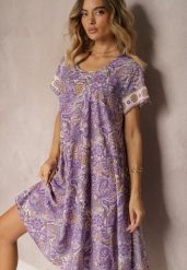 Fioletowa Sukienka Boho z Wiskozy z Cienkim Paskiem w Talii Rivasea. Fioletowe sukienki damskie Renee, bez wzorów, z wiskozy, boho, bez kołnierzyka, bez ramiączek, midi, rozkloszowane. Za 69.99 zł.