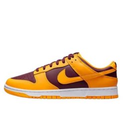 Buty do chodzenia męskie Nike Dunk Low Retro. Brązowe buty sportowe na co dzień męskie Nike, z gumy, bez zapięcia, trekkingowe. Za 486.00 zł.