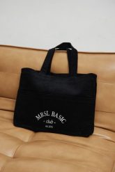 Torba typu shopper bag wykonana ze sztruksu w kolorze TOTALLY BLACK - MRSL BASIC CLUB-UNI. Czarne shopper bag damskie Marsala, bez wzorów, z bawełny, bez dodatków. Za 219.90 zł.