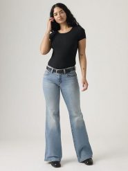 Levi's Dżinsy - Flared fit - w kolorze błękitnym rozmiar: W33/L32. Niebieskie jeansy damskie Levi's. Za 187.49 zł.