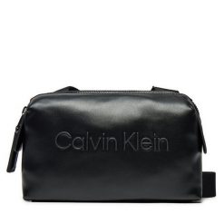 Saszetka Calvin Klein. Czarne saszetki męskie CALVIN KLEIN. Za 199.99 zł.