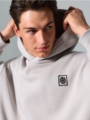 Bluza z nadrukiem Teenage Mutant Ninja Turtles - kremowy. Białe bluzy sportowe męskie Sinsay, bez wzorów, sportowe, bez kołnierzyka, bez ramiączek. Za 79.99 zł.