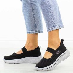 Czarne sportowe buty damskie Potocki 01313. Czarne buty sportowe na co dzień damskie POTOCKI, bez wzorów, z jeansu. Za 119.00 zł.