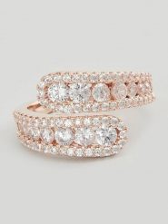 U.S. Polo Assn. Pozłacany pierścionek z kryształami rozmiar: onesize. Czerwone pierścionki damskie U.S. Polo Assn., z kryształem, metalowe. Za 86.99 zł.