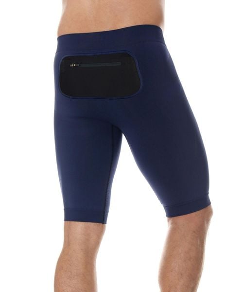 Spodnie do biegania 1/2 z czarną kieszenią męskie Brubeck RUNNING FORCE. Czarne szorty męskie Brubeck, bez wzorów, z dzianiny. Za 124.99 zł.