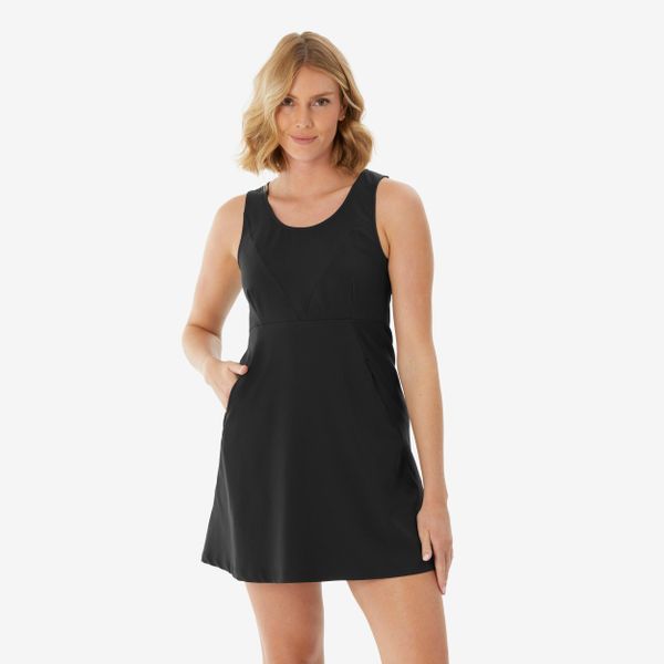 Sukienka turystyczna damska Quechua Exploor. Czarne sukienki damskie QUECHUA, s, bez wzorów, z materiału, sportowe, bez kołnierzyka, bez ramiączek, koszulowe. Za 79.99 zł.