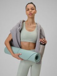 4F Biustonosz do jogi z niskim wsparciem damski - miętowy M. Niebieskie biustonosze sportowe damskie 4f, bez wzorów, z gumy. Za 129.99 zł.