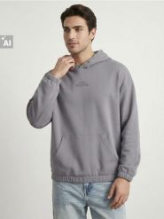 Bluza hoodie z napisem Stay Positive - szary. Szare bluzy bez kaptura męskie Sinsay, l. Za 49.99 zł.
