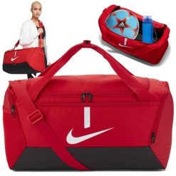 Torba sportowa Nike Academy Team Duffel treningowa ze wzmacnianym dnem 41L. Czerwone torby podróżne damskie Nike, bez wzorów. Za 107.00 zł.