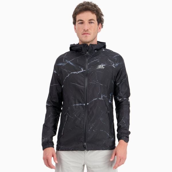 Męska kurtka przeciwwiatrowa do biegania w terenie TERRARUN WINDBREAKER. Czarne kurtki treningowe męskie BODYCROSS, l, bez wzorów, z materiału, do biegania. Za 739.99 zł.