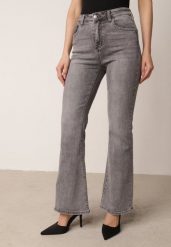 Szare Jeansy Dzwony z Regularnym Stanem z Bawełną i Domieszką Wiskozy Peigenia. Szare jeansy damskie Born2be. Za 139.99 zł.