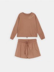 Bawełniana piżama dwuczęściowa z napisem - brązowy. Brązowe piżamy damskie Sinsay, l, bez wzorów, z bawełny, bez ramiączek. Za 49.99 zł.