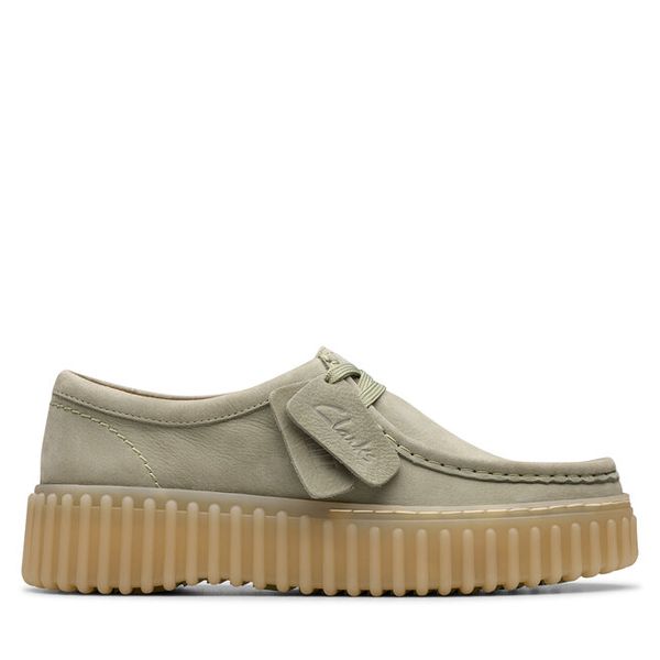 Półbuty Clarks. Zielone półbuty damskie Clarks, bez wzorów, bez obcasa, na płaskiej podeszwie. Za 349.99 zł.