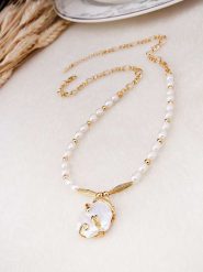 Pierres de Jade Pozłacany naszyjnik z elementami ozdobnymi - dł. 50 cm rozmiar: onesize. Białe naszyjniki damskie Pierres de Jade, pozłacane. Za 56.99 zł.