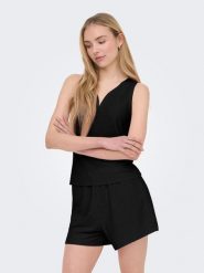 ONLY Bluzka w kolorze czarnym rozmiar: M. Czarne bluzki damskie Only, m, bez wzorów, bez kołnierzyka, bez ramiączek. Za 61.89 zł.