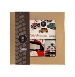 Ford Mustang — paczka (Zawartość paczki: bluza - torba - kubek - słodycze; Rozmiar koszulki / bluzy: 7 - 8 lat; Kolor koszulki / bluzy: czarny; Rodzaj. Czarne bluzy i bluzki niemowlęce nikiniki, bez wzorów, z bawełny, bez ramiączek, bez kaptura. Za 209.00 zł.